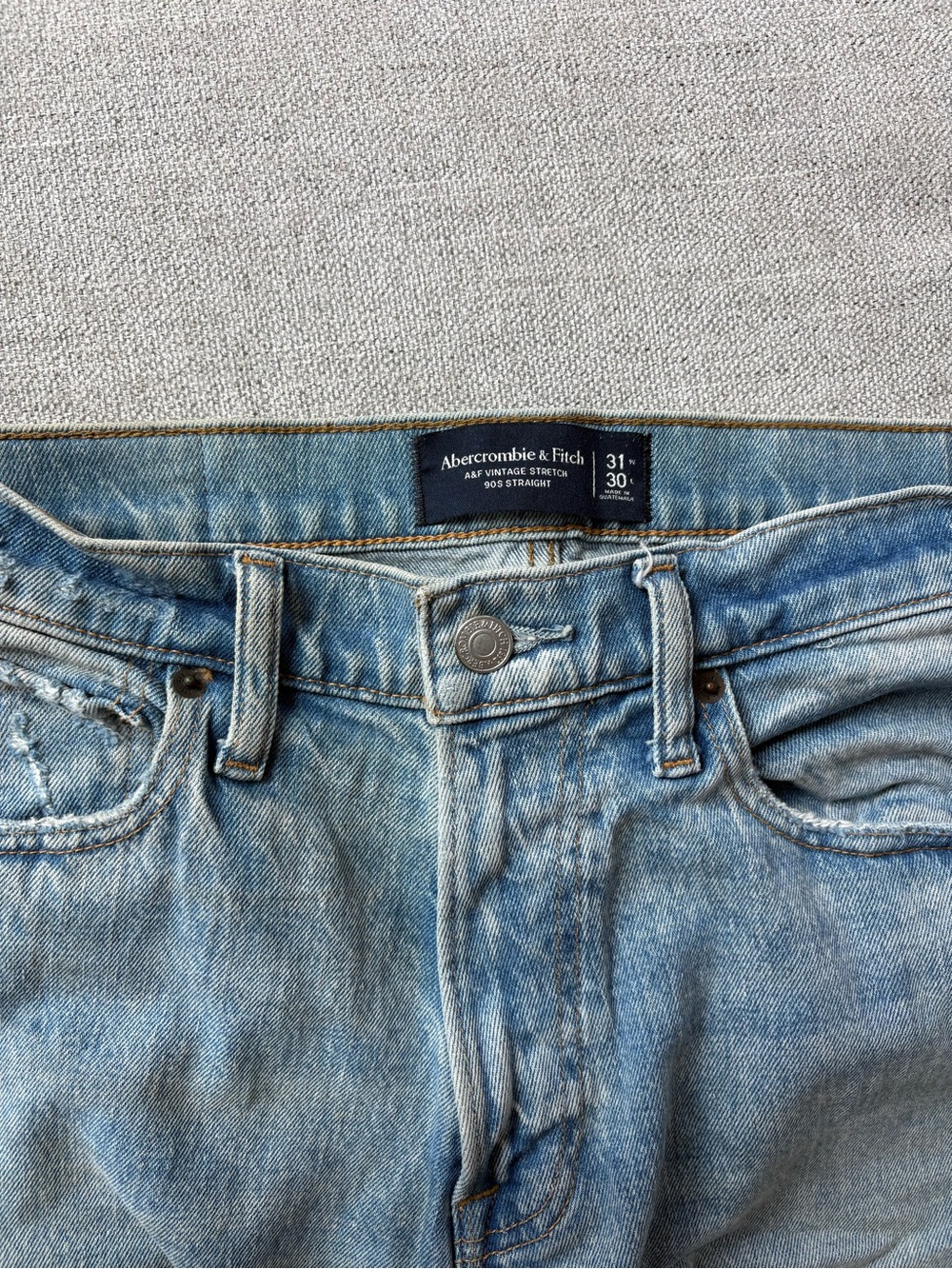 Abercrombie & Fitch  Light Wash 90s Straight Jeans